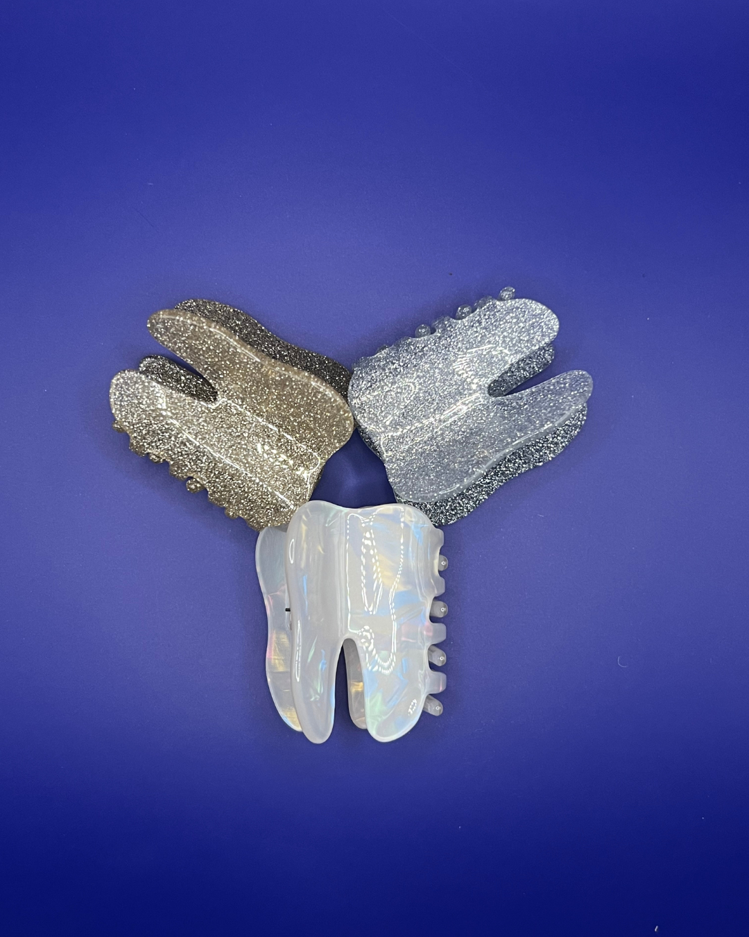 The Tooth Claws