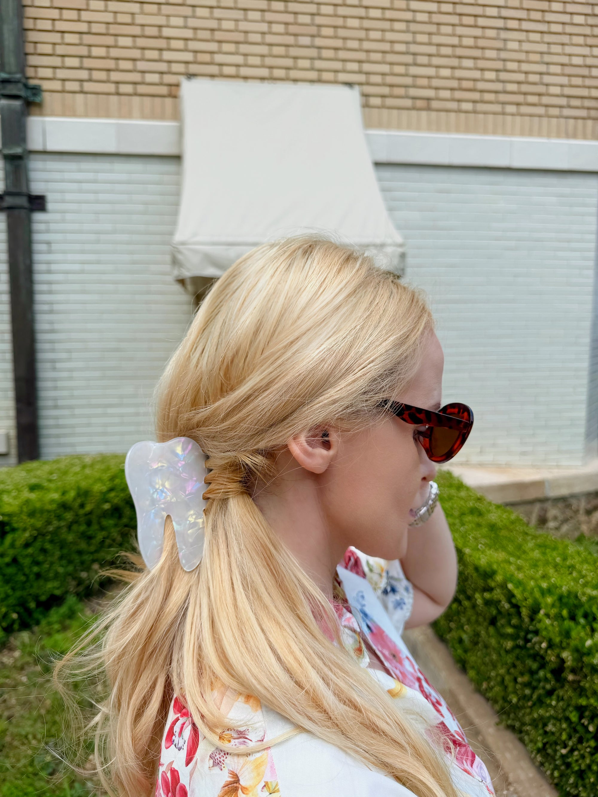 The Tooth Claw Hair Clip - Single