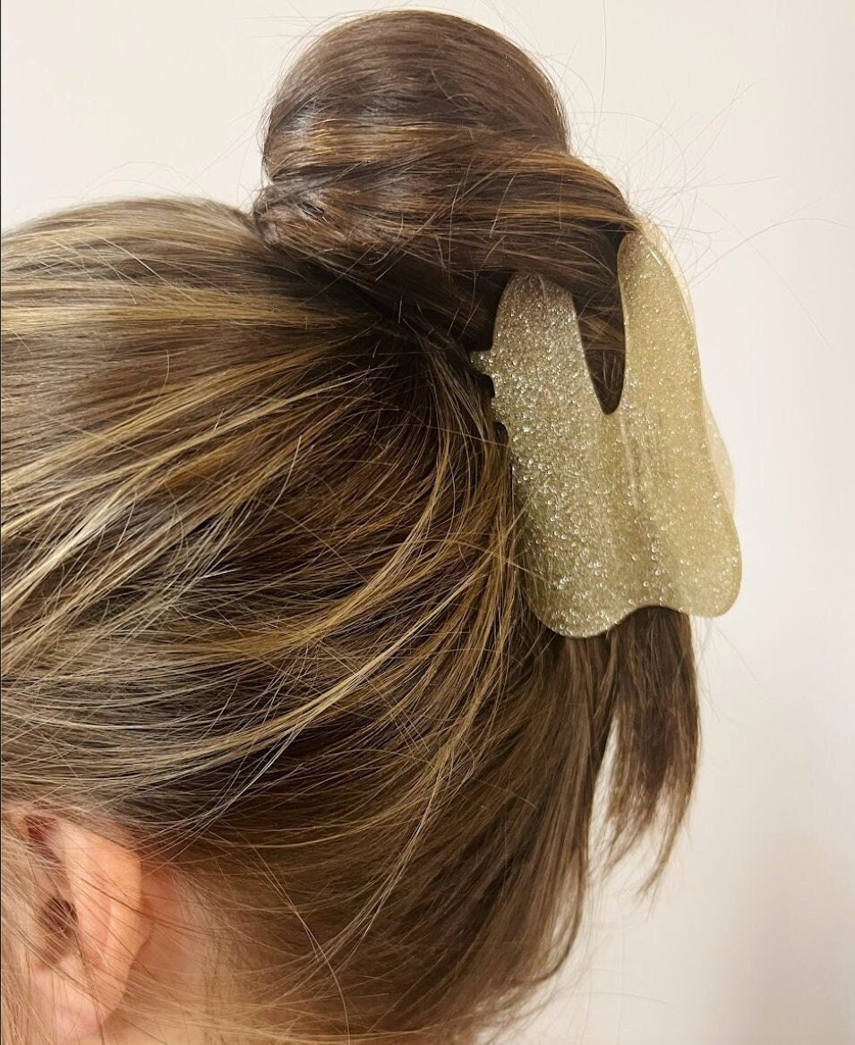 Glittering Gold Tooth Claw Hair Clip Large